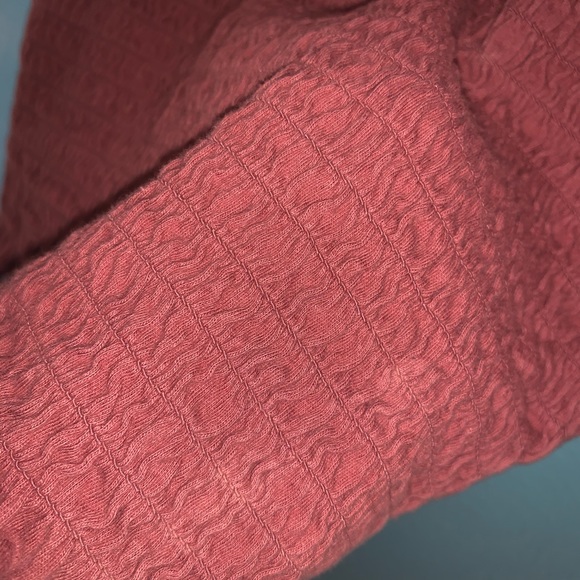 American eagle cute crop shirt! - Picture 4 of 4